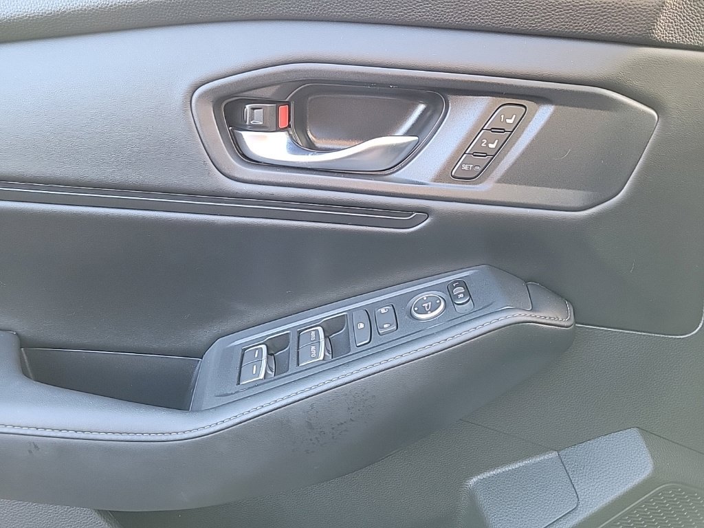 Used 2023 Honda Accord Sport image 11