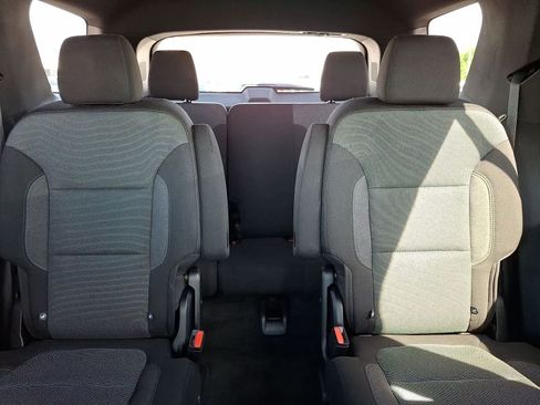 Used 2023 Chevrolet Traverse LT w/ LPO, Floor Liner Package AWD/4WD image 14