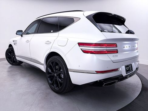 Used 2024 Genesis GV80 3.5T Prestige Signature AWD/4WD image 2