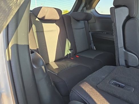 Used 2019 Nissan Pathfinder S image 15