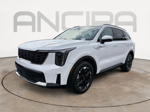 Used 2024 Kia Sorento S w/ Panoramic Sunroof Package image 7