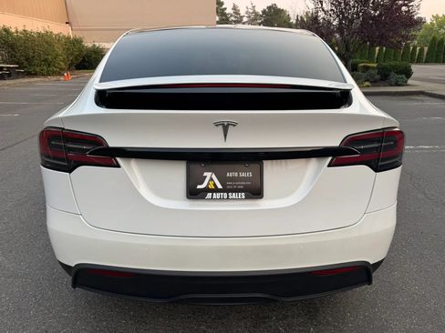 Used 2023 Tesla Model X AWD/4WD image 11