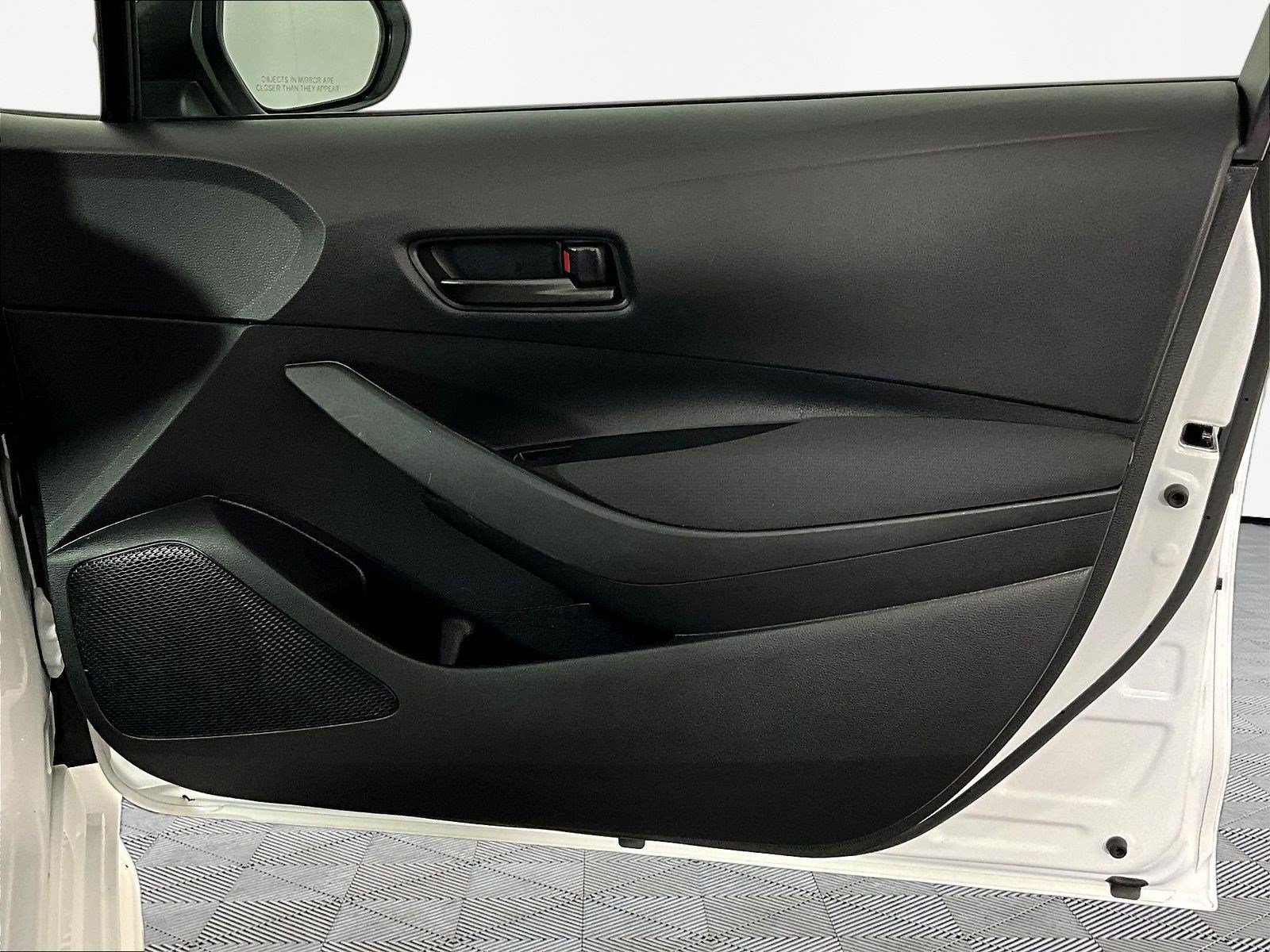 Used 2023 Toyota Corolla LE FWD image 27