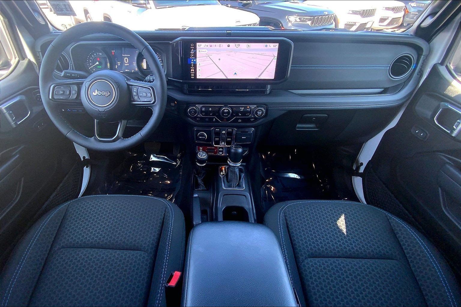 Used 2024 Jeep Wrangler Unlimited Rubicon 4xe w/ Capability Package AWD/4WD image 15
