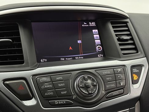 Used 2019 Nissan Pathfinder SL w/ Cargo Package image 5