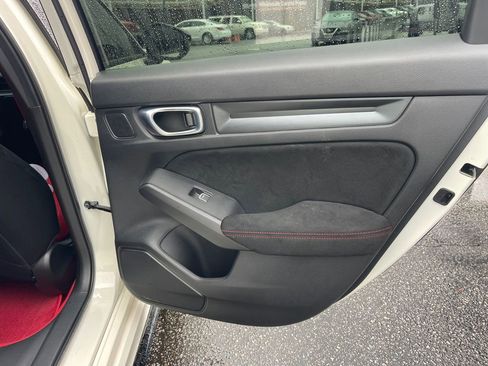 Used 2025 Honda Civic Type R image 18