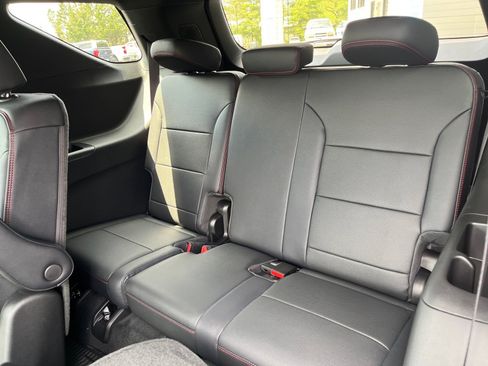New 2026 Chevrolet Traverse RS w/ LPO, Floor Liner Package AWD/4WD image 18