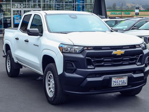Used 2024 Chevrolet Colorado W/T AWD/4WD image 17