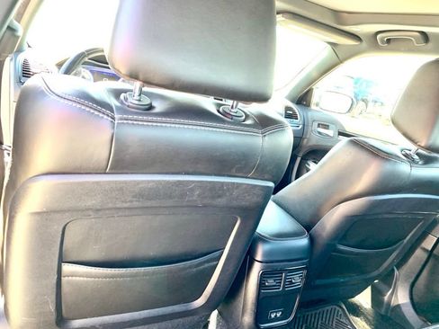 Used 2021 Chrysler 300 S RWD image 14
