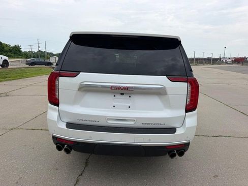 Used 2023 GMC Yukon XL Denali AWD/4WD image 4