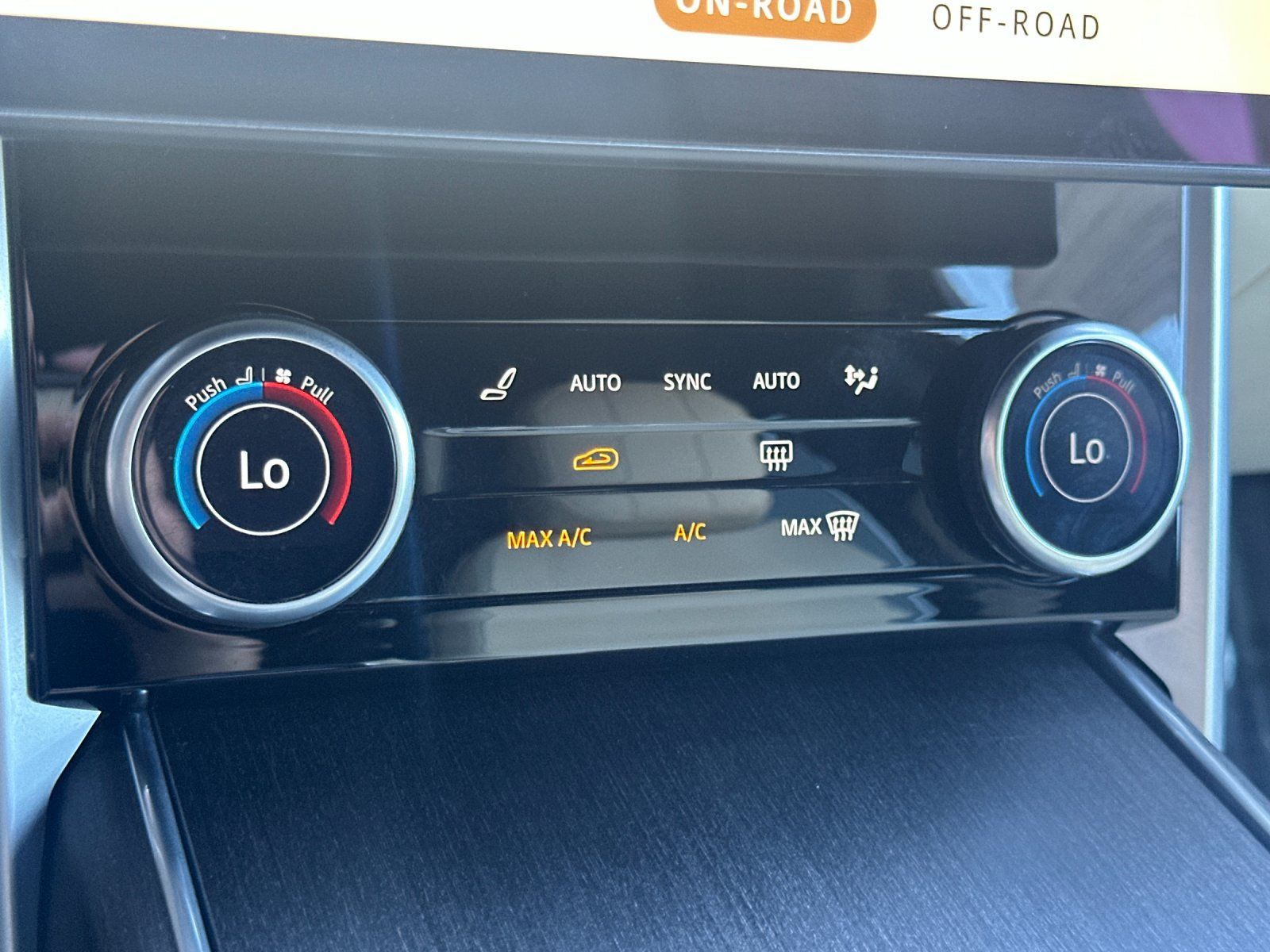 Used 2023 Land Rover Range Rover SE AWD/4WD image 19