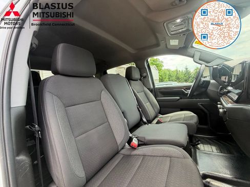 Used 2024 Chevrolet Silverado 2500 LT AWD/4WD image 28