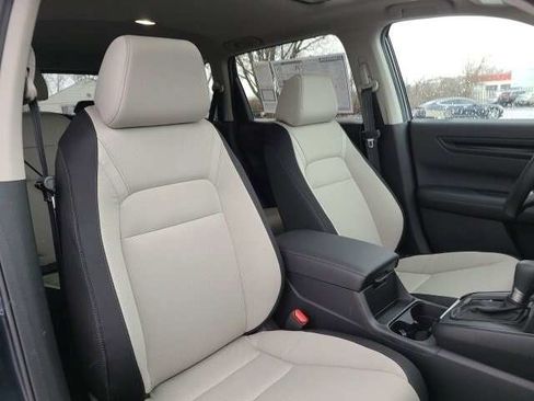 Used 2024 Honda CR-V EX image 14