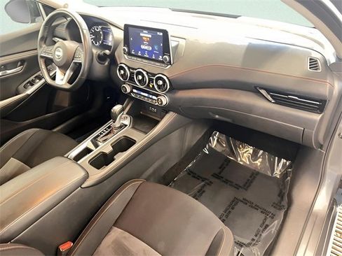 Used 2020 Nissan Sentra SR image 11