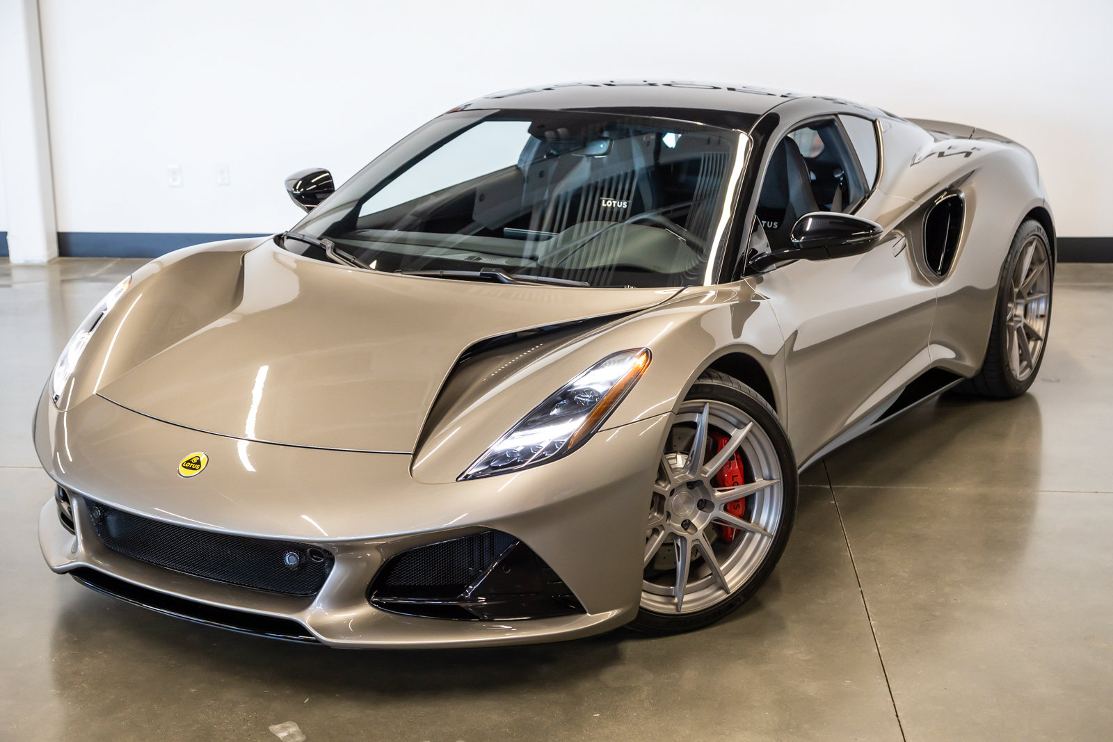 Used 2024 Lotus Emira First Edition RWD image 6