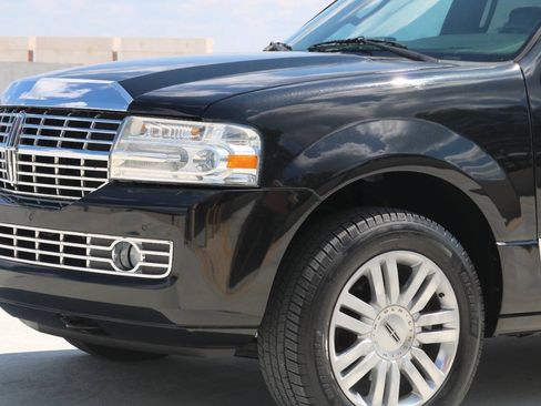 Used 2014 Lincoln Navigator 2WD image 53