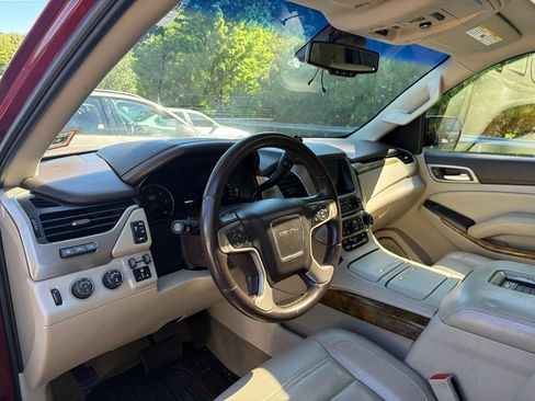 Used 2017 GMC Yukon Denali w/ Open Road Package AWD/4WD image 4