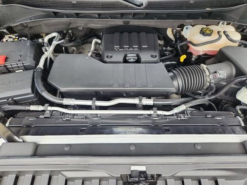 Used 2024 Chevrolet Silverado 1500 Custom Trail Boss w/ LPO, Dark Essentials Package image 27