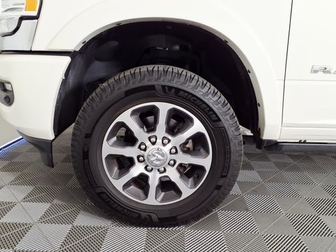 Used 2024 RAM 3500 Limited w/ Towing Technology Group image 7