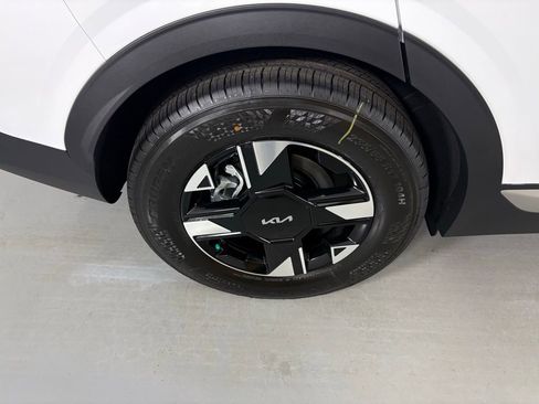 New 2026 Kia Sportage LX image 10