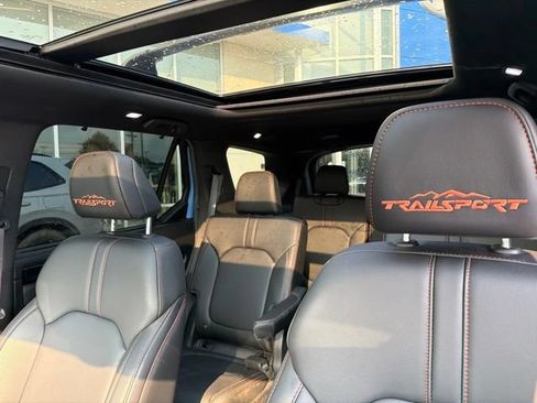 Certified 2025 Honda Pilot TrailSport image 17