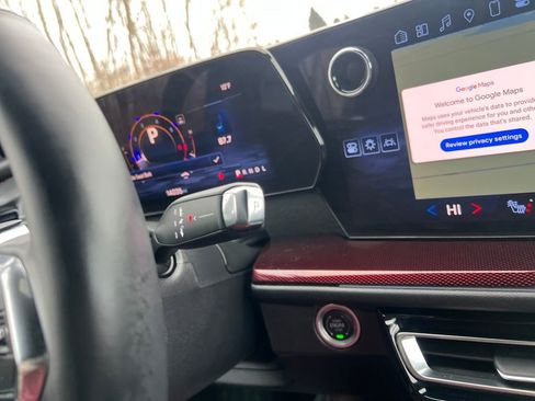 Used 2024 Chevrolet Traverse Z71 w/ LPO, Floor Liner Package image 18