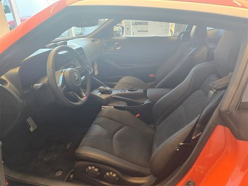 New 2024 Nissan Z Performance w/ Heritage Edition image 10