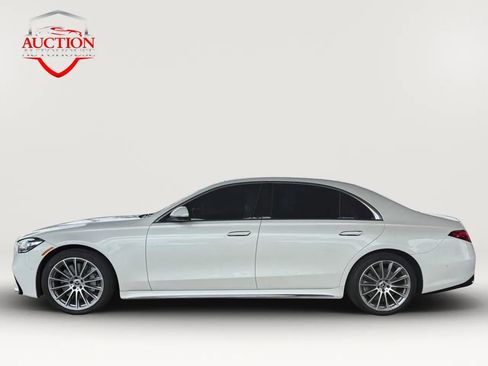 Used 2023 Mercedes-Benz S 500 4MATIC image 3