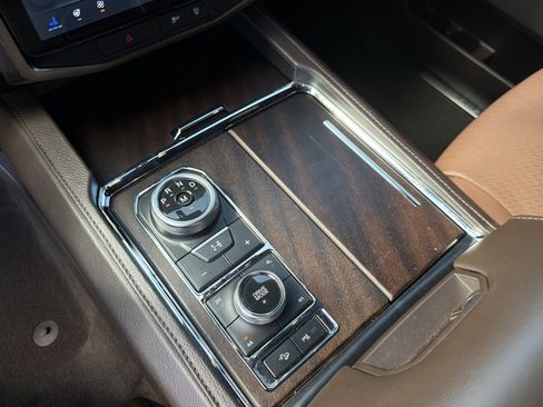 Used 2023 Ford Expedition King Ranch AWD/4WD image 39