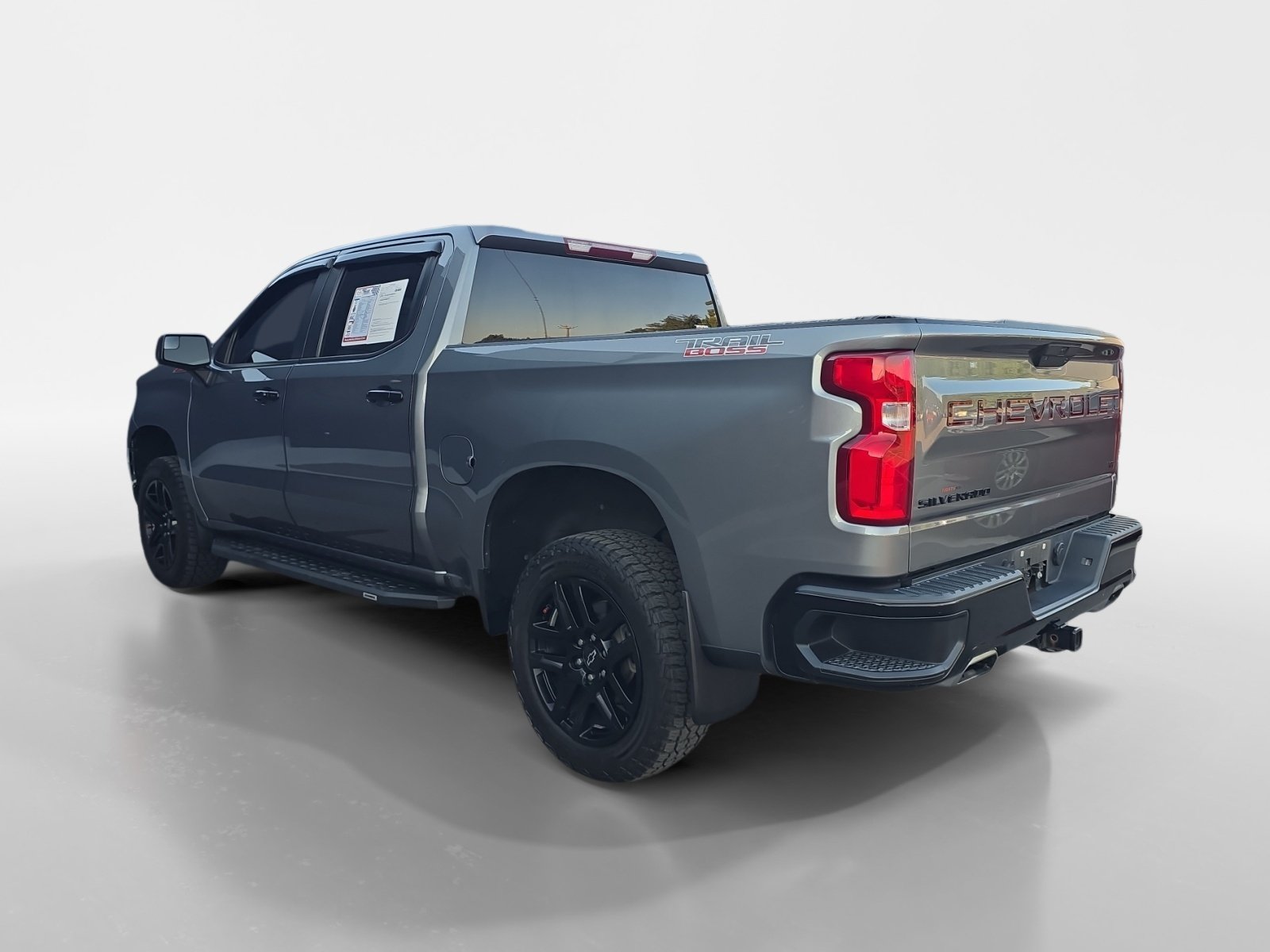 Used 2021 Chevrolet Silverado 1500 LT Trail Boss w/ LPO, Dark Essentials Package AWD/4WD image 3