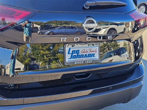 New 2026 Nissan Rogue S image 21