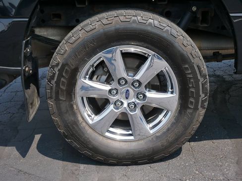 Used 2018 Ford F150 XLT w/ Equipment Group 302A Luxury AWD/4WD image 8