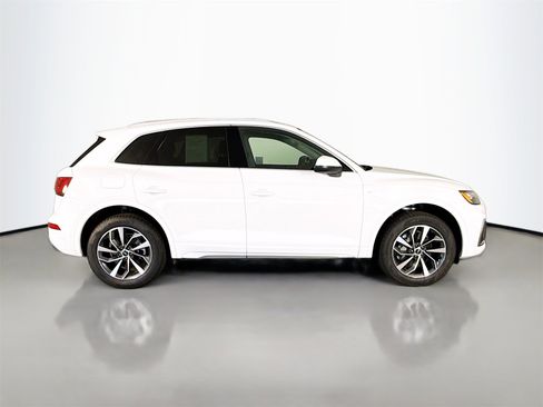 Used 2023 Audi Q5 2.0T Premium Plus w/ Premium Plus Package image 8
