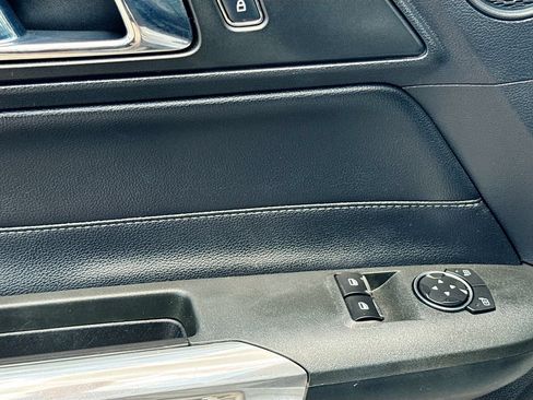 Used 2016 Ford Mustang Premium RWD image 12