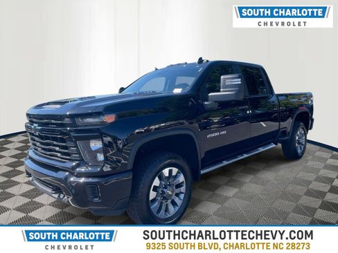 Used 2024 Chevrolet Silverado 2500 Custom w/ Custom Value Package AWD/4WD image 1