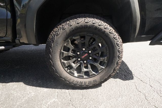 Used 2026 GMC Canyon Elevation w/ Convenience Package RWD image 33