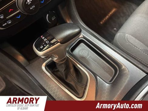 Used 2017 Dodge Charger SXT image 18