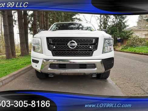 Used 2021 Nissan Titan SV w/ SV Convenience Package AWD/4WD image 6