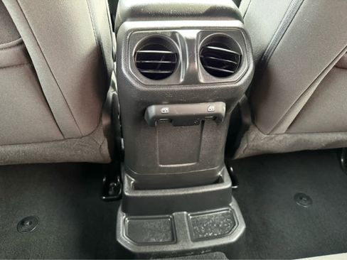 Used 2023 Jeep Wrangler Unlimited w/ Cold Weather Group AWD/4WD image 28