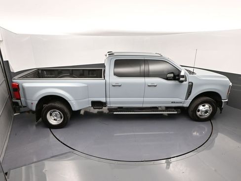 Used 2024 Ford F350 Lariat w/ Chrome Package image 46