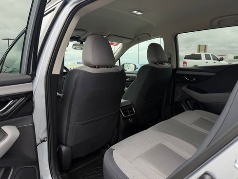 Used 2025 Subaru Outback Premium AWD/4WD image 24