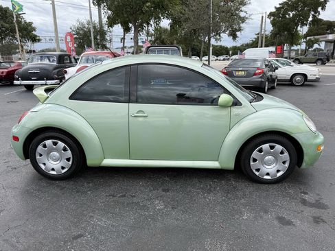 Used 2002 Volkswagen Beetle GL image 10
