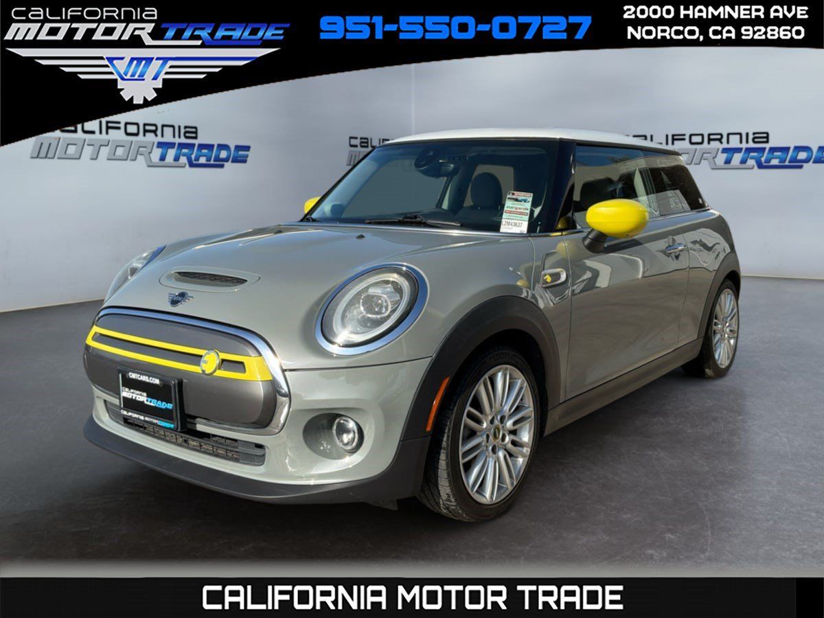 Used 2020 MINI Cooper SE w/ 6.5" Touchscreen Package FWD image 1