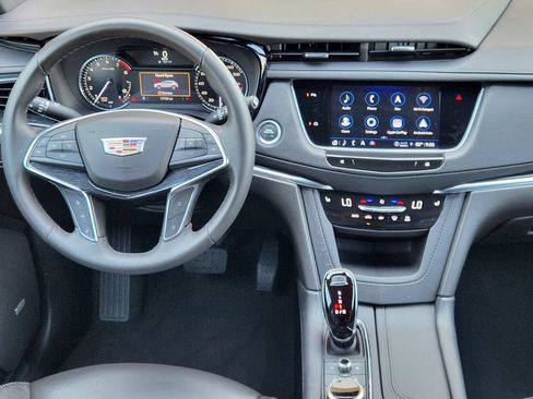 Used 2025 Cadillac XT5 Premium Luxury FWD image 27