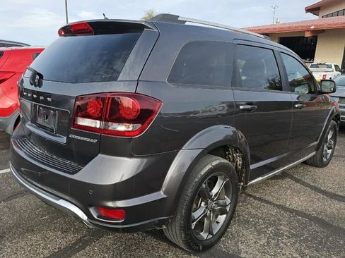 Used 2017 Dodge Journey Crossroad image 4