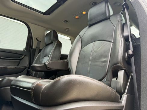Used 2015 GMC Acadia SLT AWD/4WD image 10
