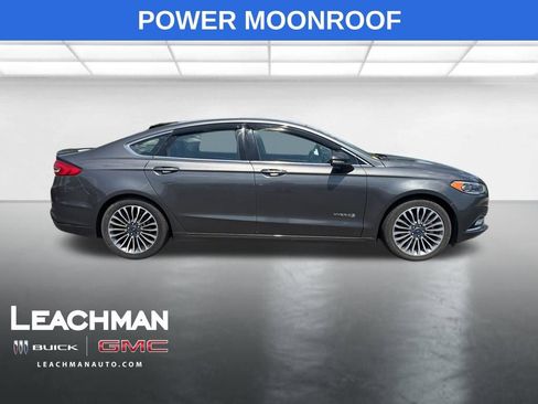 Used 2018 Ford Fusion Titanium FWD image 2