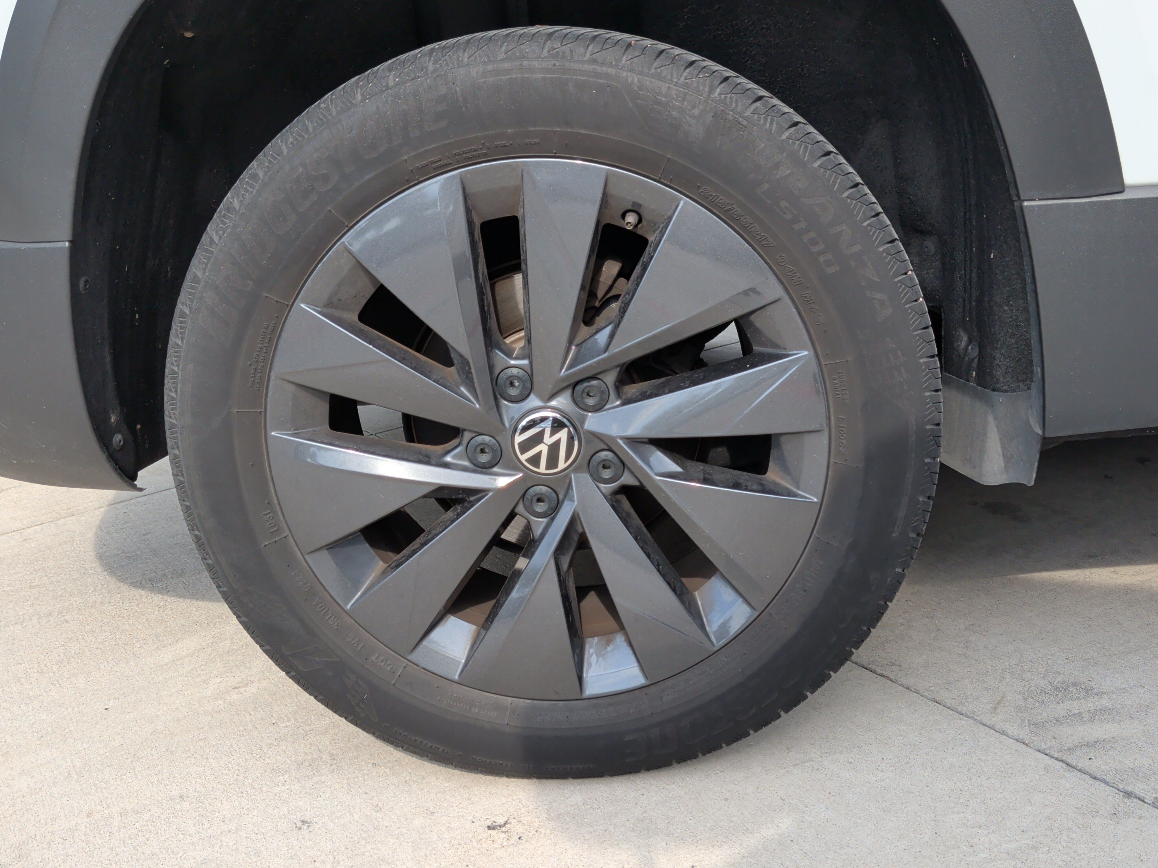 Used 2024 Volkswagen Taos S FWD image 12