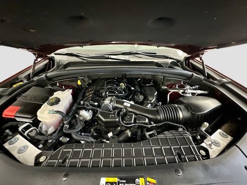 Used 2023 Jeep Grand Cherokee Limited image 36