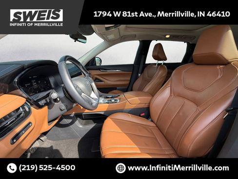 Used 2023 INFINITI QX60 Sensory w/ Vision Package AWD/4WD image 9